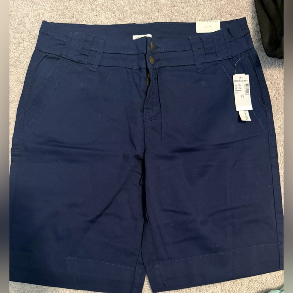 BNWT NAVY BERMUDA SHORTS SOFT CUTE AND VERSATILE